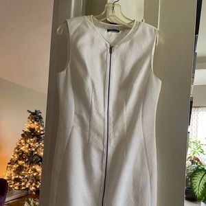 Tahari dress size 8